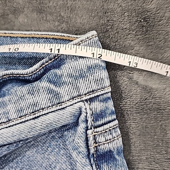 AE bedazzled Strigid high-rise‎ mom jeans size 000 12" waist - Picture 3 of 8